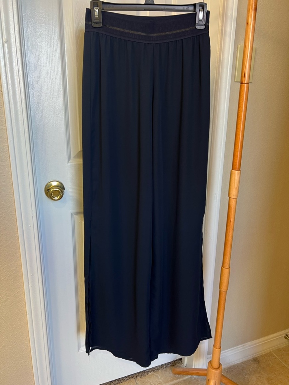 Lola & Sophie navy blue flowy pants